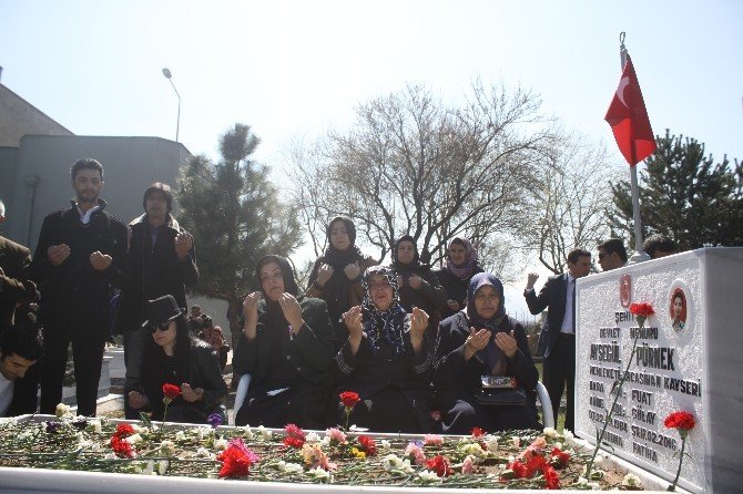 18 Mart Çanakkale Zaferi Ve Şehitleri Anma Günü