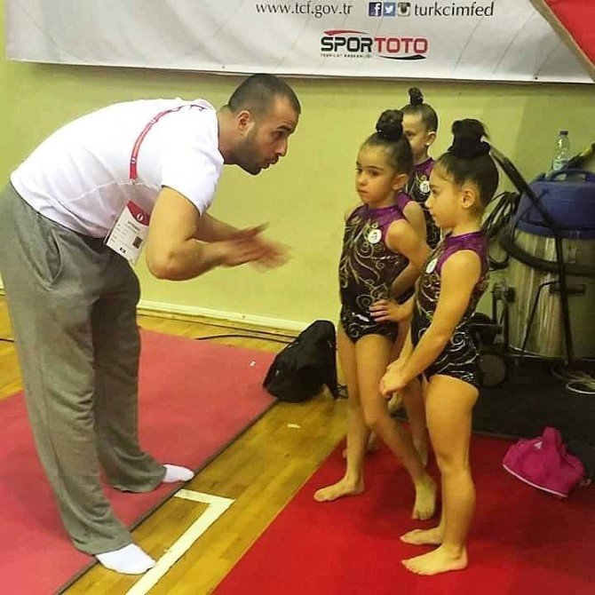 Kocaelili Minikler Cimnastik’te Madalyaya Doymadı