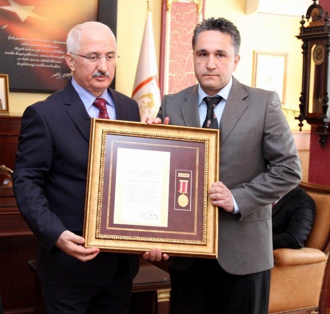 Sivas’ta Devlet Övünç Madalyası Töreni Yapıldı