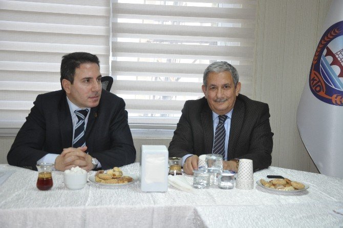 Kozan’a Demiryolu Hattı İçin Ön Çalışma Başlatılıyor