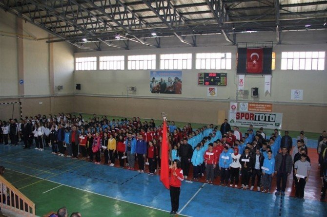 Analig Yarı Finalleri Erzincan’da Başladı