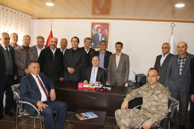 Erzin’de 20 Muhtar İçin Yapılan Hizmet Bürosu Törenle Açıldı