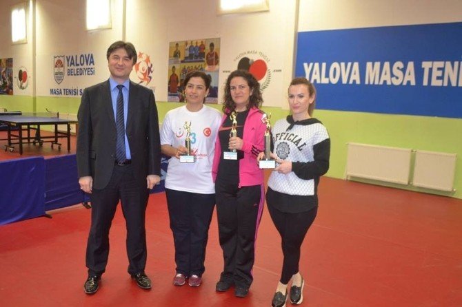 Yalova’daki Sağlık Çalışanları Hünerlerini Masa Tenisinde Sergiledi