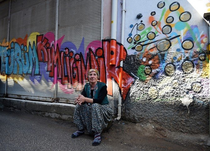 Adana’da Sokaklar Sanatla Buluştu