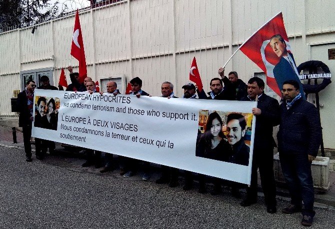 Belçika Büyükelçiliği Önünde ’Çadır’ Protestosu