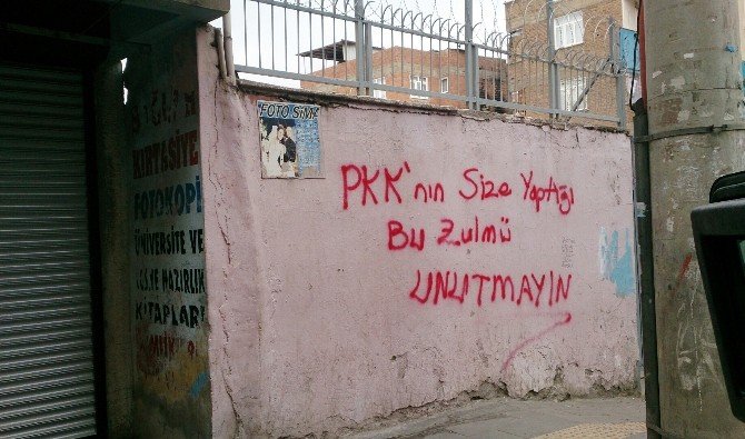 Vatandaşlardan PKK’ya Tokat Gibi Cevap