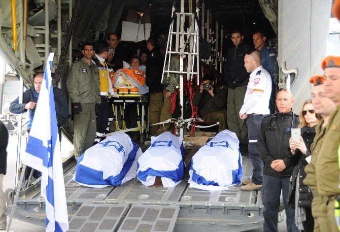 Saldırıda Hayatını Kaybeden İsraillilerin Cenazesi Ülkelerine Gönderildi