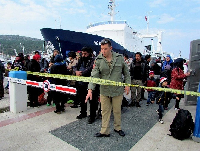 Çeşme’de Denize Açılan 101 Sığınmacı Yakalandı