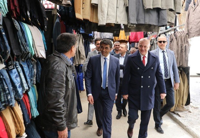 Başkan Ergün, Pazar Esnafını Ziyaret Etti