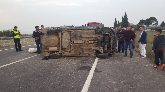 Manisa’da Otomobil Takla Attı: 5 Yaralı