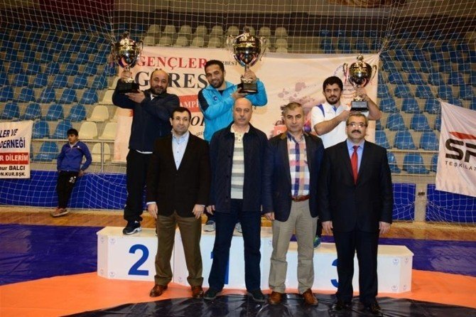 Tokat’ta, Türkiye Güreş Şampiyonası Sona Erdi