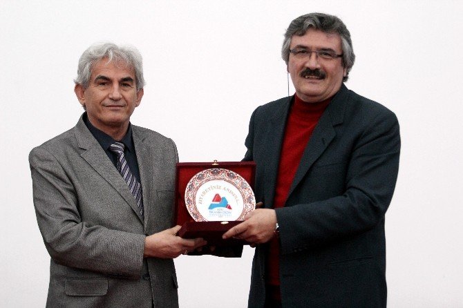 Ağrı’da “Mehmet Akif Ersoy Ve İstiklal Marşı” Konferansı
