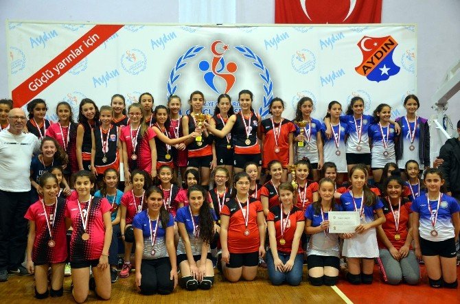 Aydın’da Okullararası Voleybol Şampiyonları Belli Oldu