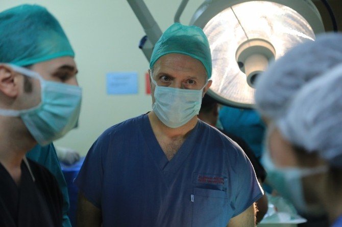 Ebeah Kalp Cerrahları Litvanyalı Ünlü Kalp Cerrahları İle Kalpte Tamirat Yaptı