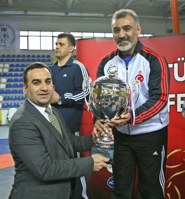 Gençler Güreş Türkiye Şampiyonası Sona Erdi