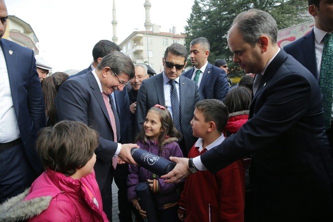 Başbakan Davutoğlu Ve Bakan Çağatay Kılıç Kızılcahamam’da