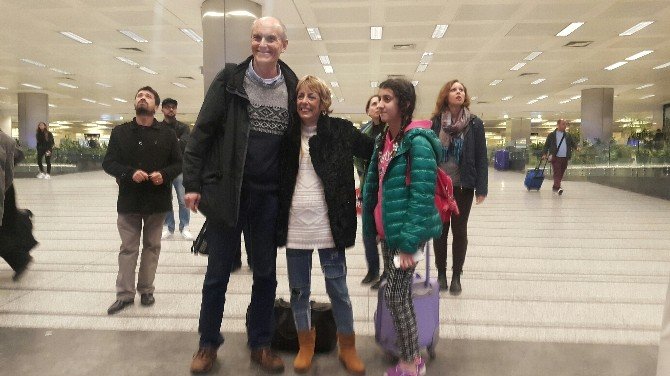 Sınır Dışı Edilen İngiliz Akademisyen Yeniden Türkiye’de