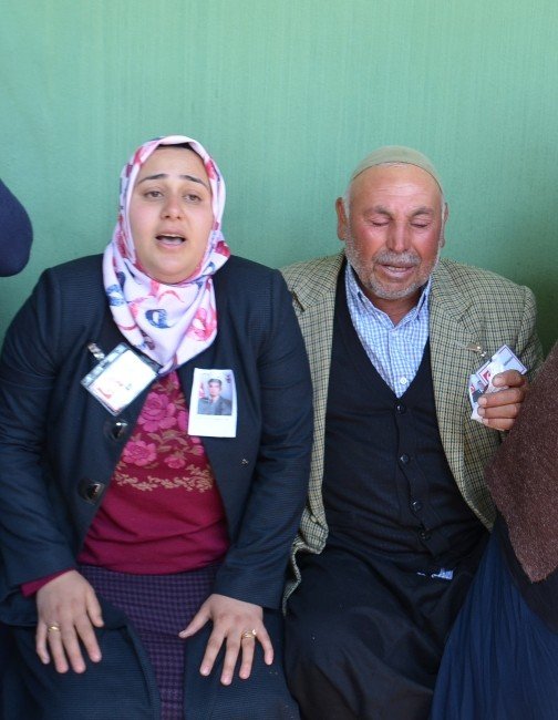 Şehidin Eşi "Canımı Kaybettim" Diyerek Feryat Etti
