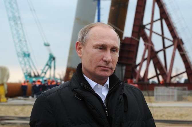 Putin’in İnşa Ettiği Kırım Köprüsüne Türk Gemisi Çarptı