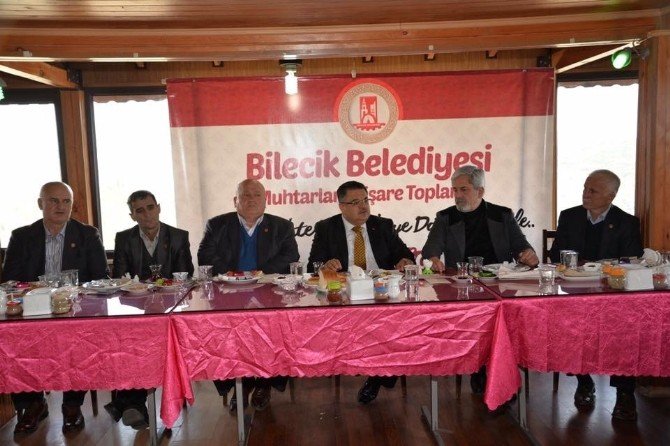 Belediye Başkanı Selim Yağcı Kahvaltıda Muhtarlarla Bir Araya Geldi