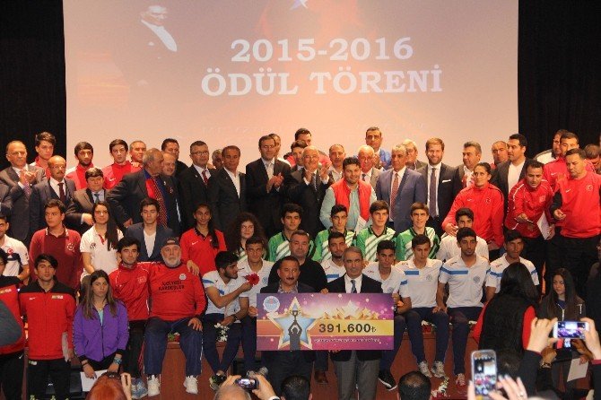 Mersin Büyükşehir Belediyesi’nden Spora 391 Bin TL Destek