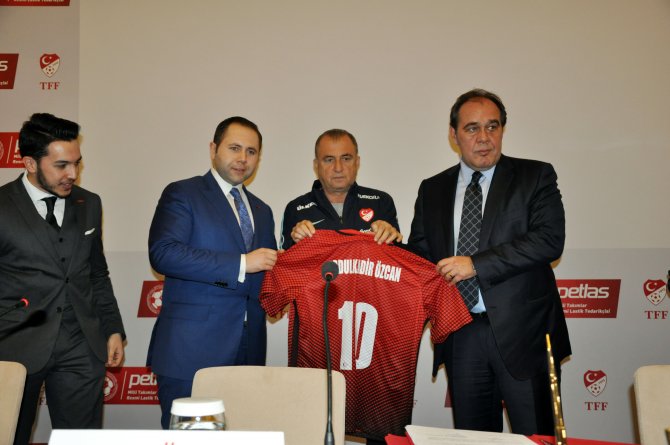 Milli takımın lastik tedarikçisi Petlas oldu