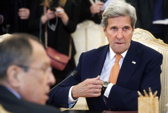 ABD Dışişleri Bakanı Kerry, Moskova’da Rus Mevkidaşı Lavrov’la Görüştü