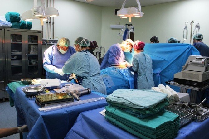 Çanakkale’de Karotis Endarterektomi Ameliyatı Gerçekleştirildi