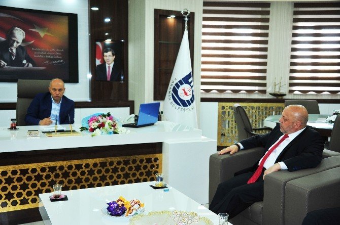 Hak-iş Genel Başkanı Arslan’dan Başkan Çalışkan’a Ziyaret