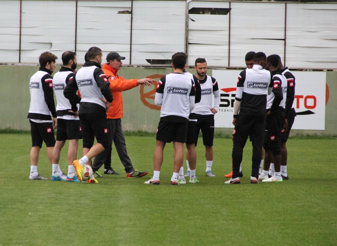 Adanaspor, Karşıyaka maçının hazırlıklarına başladı