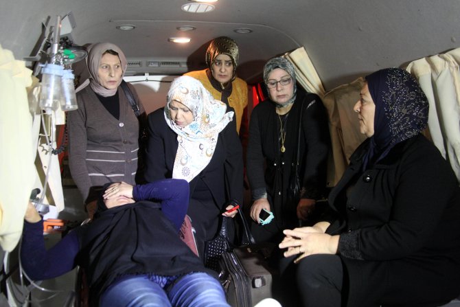 DAEŞ'ın kullandığı kimyasal gazdan etkilenen 15 Türkmen Türkiye'ye gönderildi