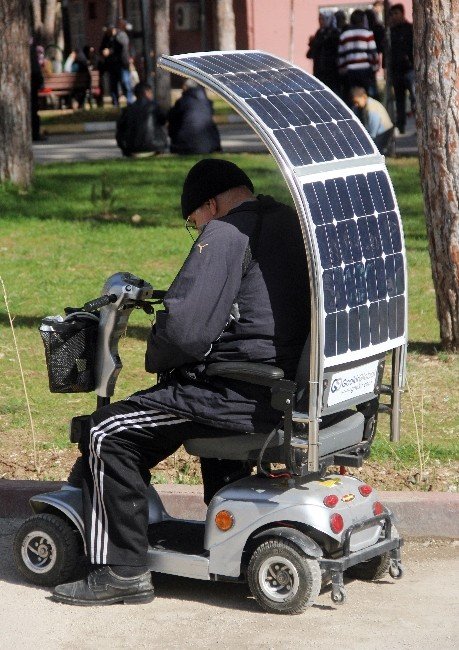 Güneş Enerjili Engelli Aracı