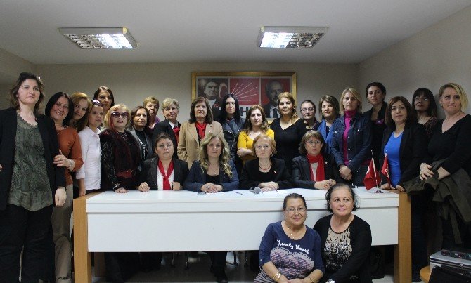 CHP’li Kadınlar, Çocuk İstismarını Protesto Etti