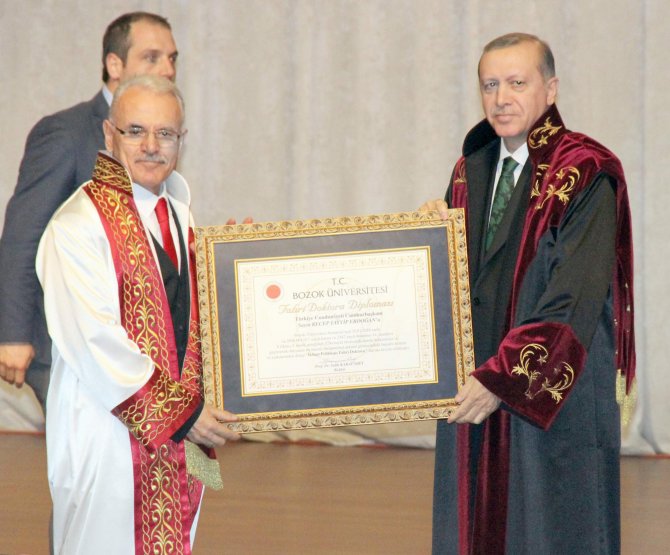 Erdoğan: 76 üniversitemizi 193’e, 25 havalimanını 57’ye çıkardık