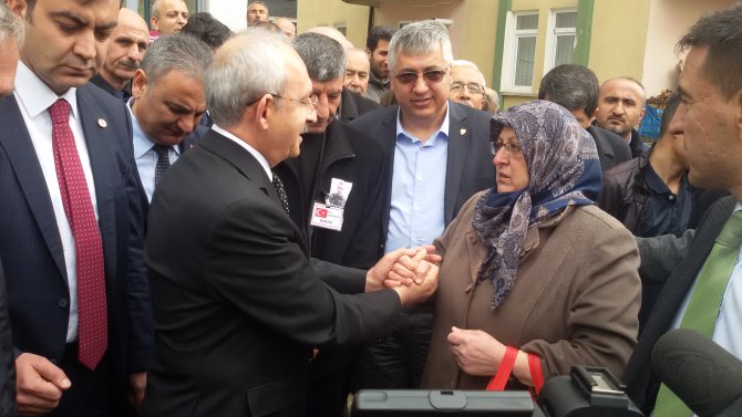 Kılıçdaroğlu'ndan Çubuk'taki şehit ailesine ziyaret