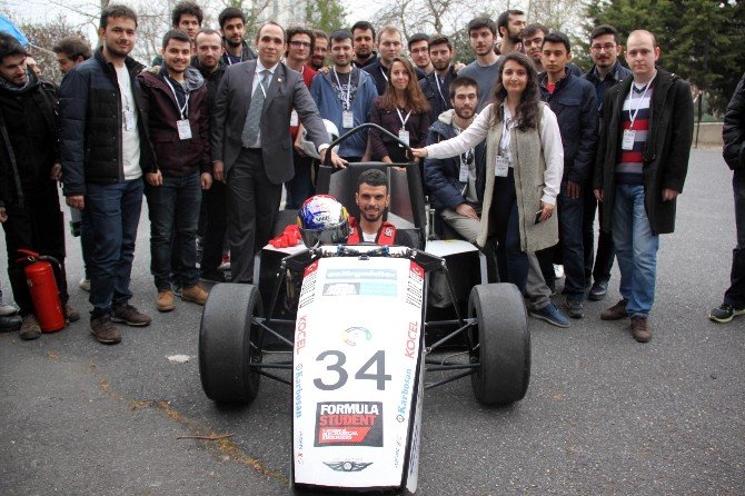Dünya Şampiyonu Sofuoğlu’ndan “Yerli” Formula Aracı İle Drift Şov