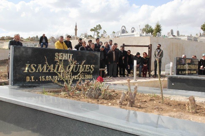 7 Yıl Önce Helikopter Kazasında Ölenler Mezarları Başında Anıldı