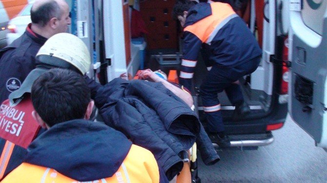 İstanbul’da Devrilen Kamyonet İki Otomobile Çarptı: 5 Yaralı