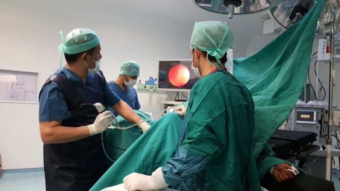 Viranşehir'de ilk defa endovizyon sistemi ile ameliyat yapıldı