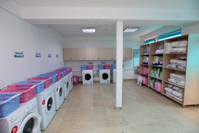 Yenimahalle Belediyesi'nden öğrencilere çamaşır yıkama desteği