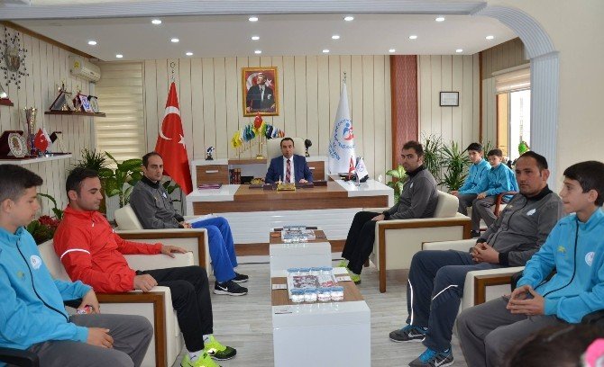 Bilecikli Atletler İzmir’e Uğurlandı