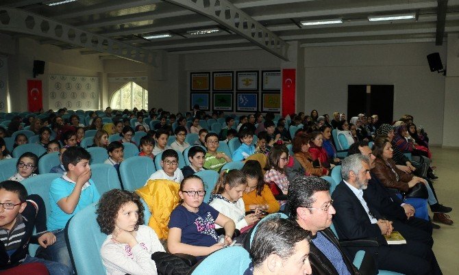 Afyon’da Ahmed Yesevi Konferansı