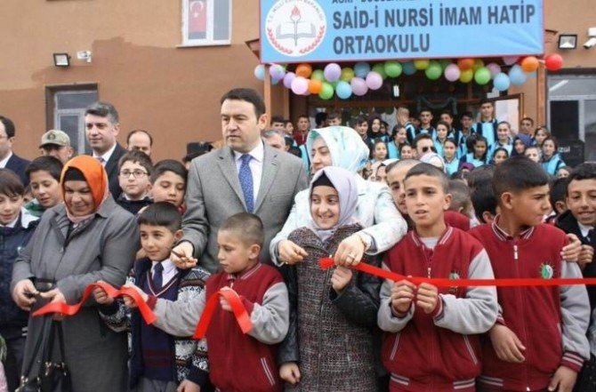 Doğubayazıt Ta Said-i Nursi İmam Hatip Ortaokulu Açıldı