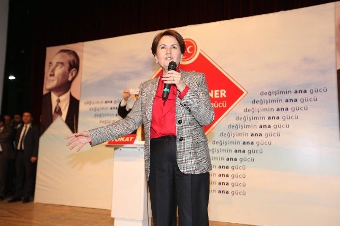 Meral Akşener, Tokat’ta Partililere Seslendi