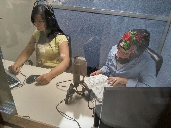 Sesli Klavye İle Görme Engellilere Bilgisayar Eğitimi