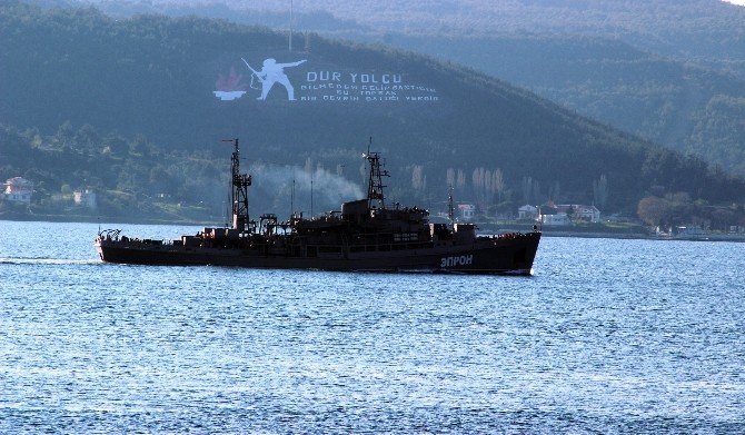 Rus Savaş Gemisi Çanakkale Boğazından Geçti