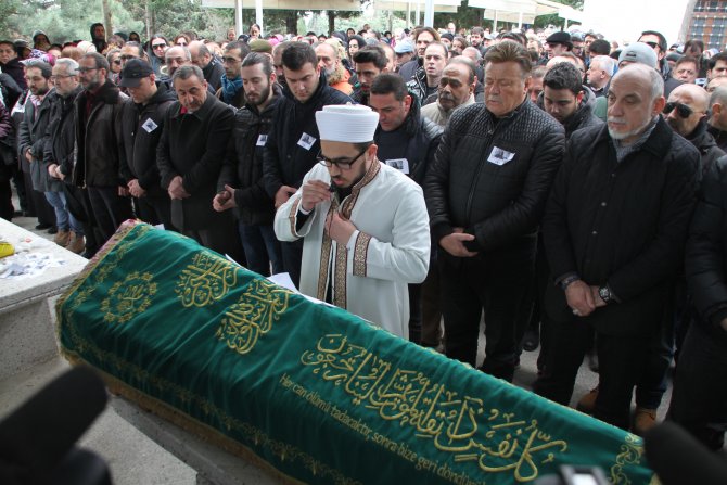 Aynur Kanbur son yolculuğuna uğurlandı