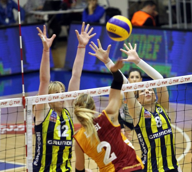 Fenerbahçe Grundig: 3 - Galatasaray Daikin: 0