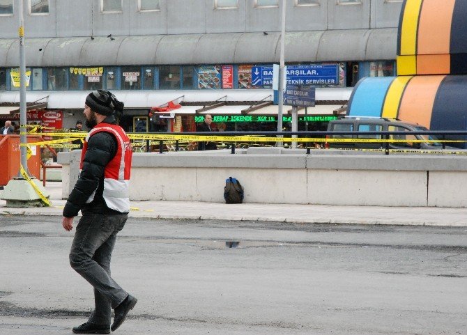 İstanbul Otogarında Şüpheli Çanta Alarmı