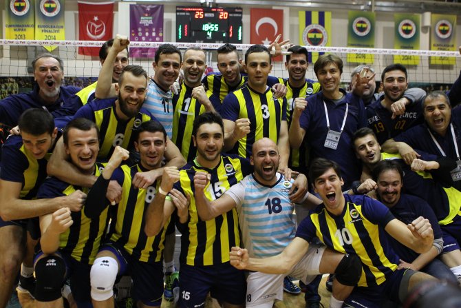 Filedeki Erkekler derbisini Fenerbahçe 3-1 kazandı